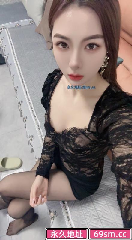 闵行长腿尤尤