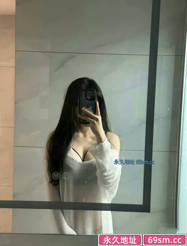 可御可甜倩妹子