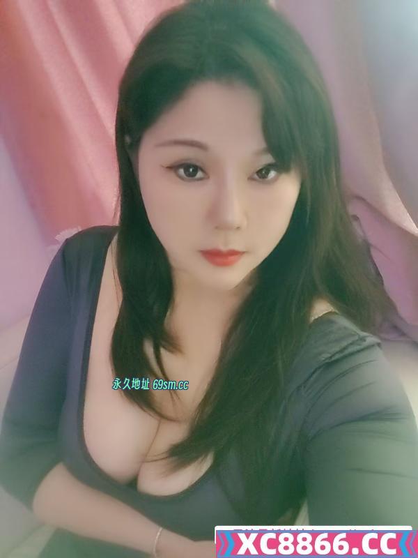 C胸翘臀泄火小少妇