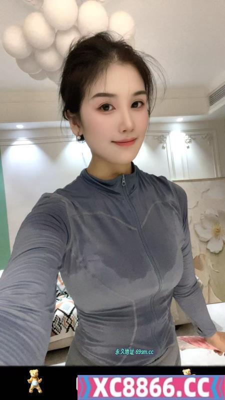 瑜伽少妇