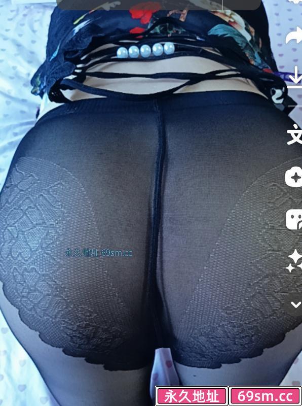 性感满满的风情小姐姐