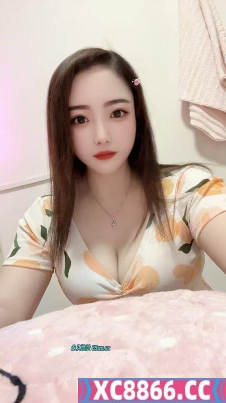 妩媚动人莉莉