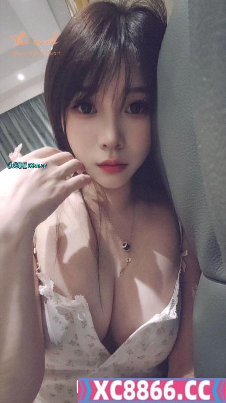 天河区舌吻小妖精
