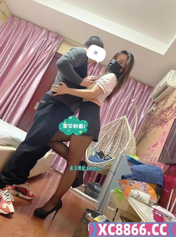 跳艳舞美女老师