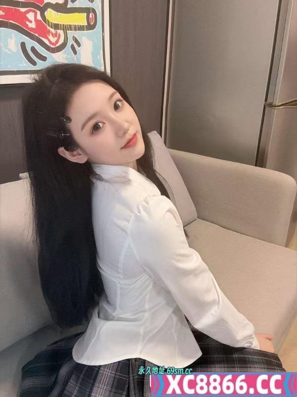 高颜值极品小美女
