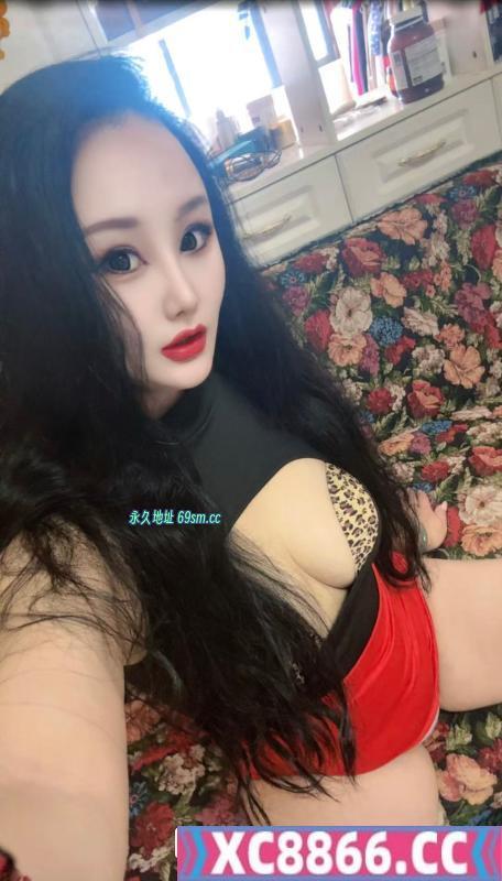 170大红唇性感御姐