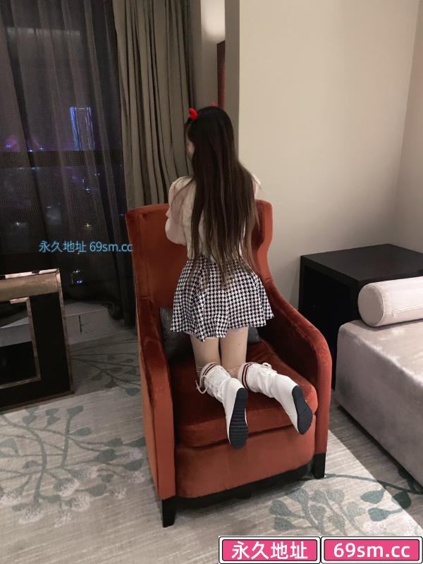 中项诗诗个人
