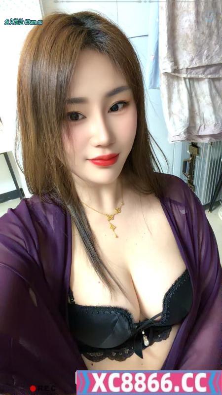 口活超爽的大胸少妇