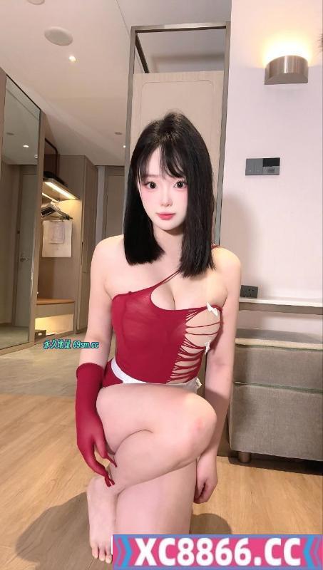 性感大胸翘臀七七