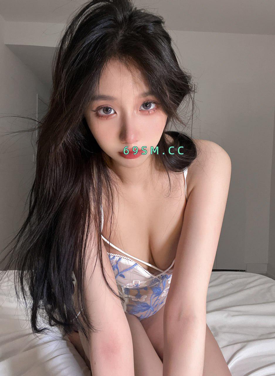 文静大奶小妹妹
