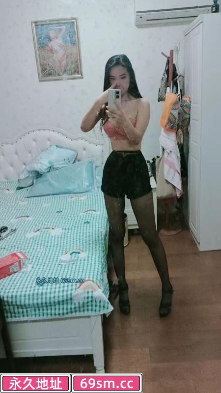 蜀山大胸颜值妹子