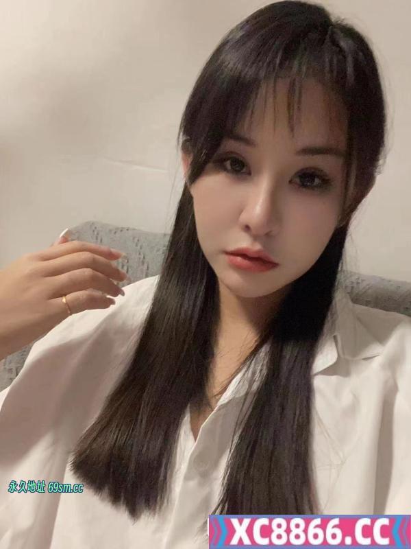 大长腿风骚美女