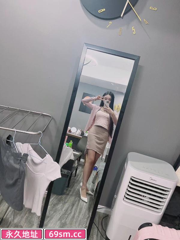 奥城大胸妹