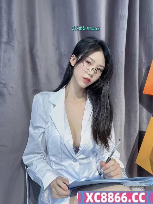 长腿翘臀风骚女郎