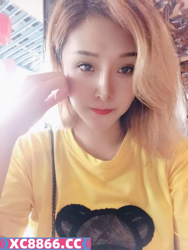 服务不错的大胸少妇