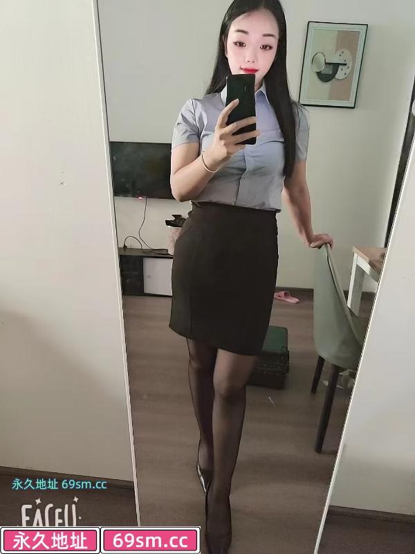 制服少妇