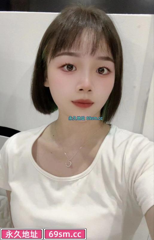 年轻颜值可爱妹子