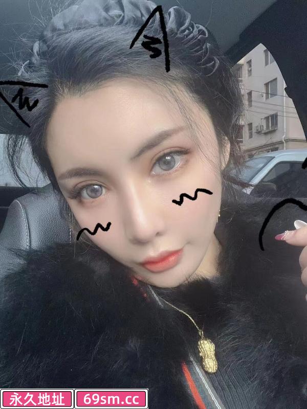 网红脸小姐姐