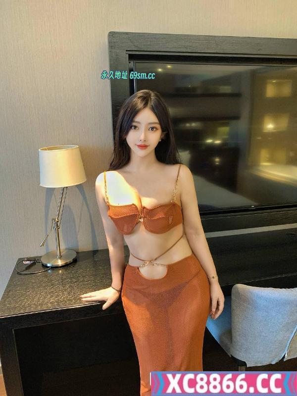 丰润饱满体贴颜值老师