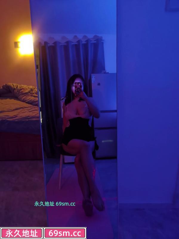 美乳嫩穴小骚妇