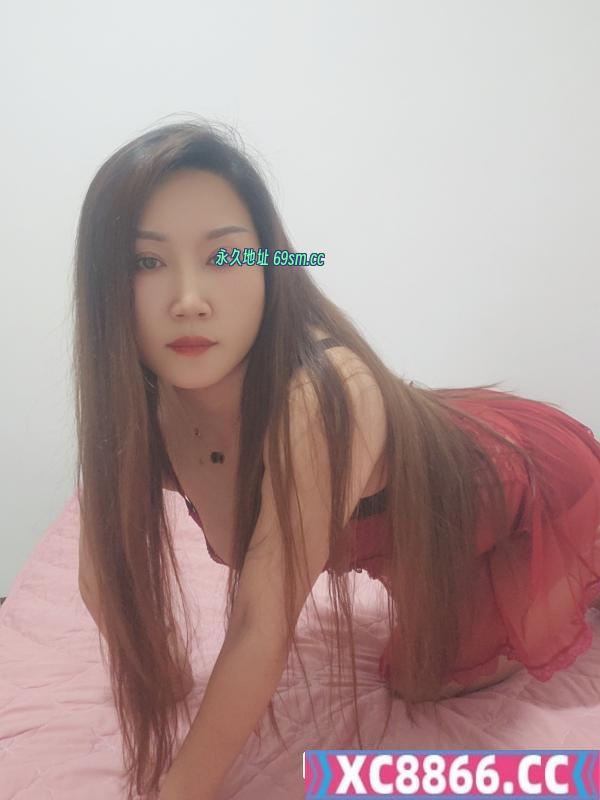 梅花园性感少妇