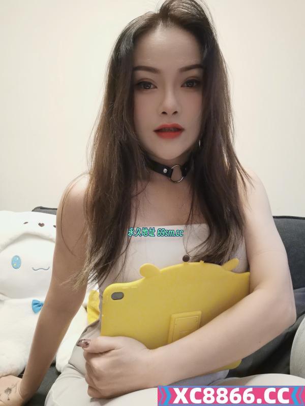 南城舌吻晓晓