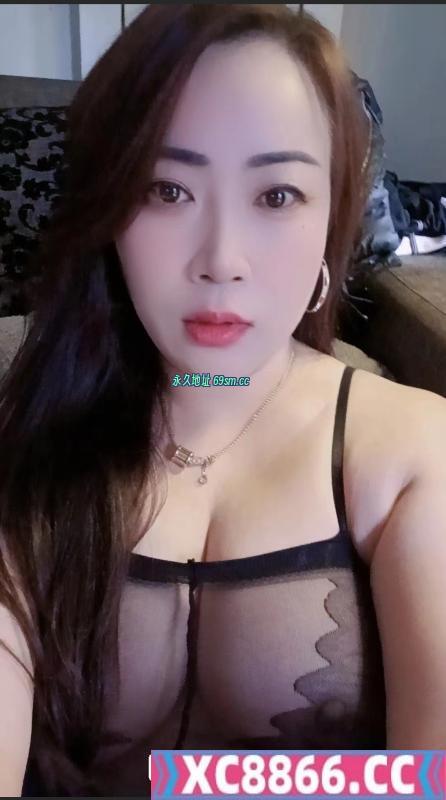 西青E奶大胸妹