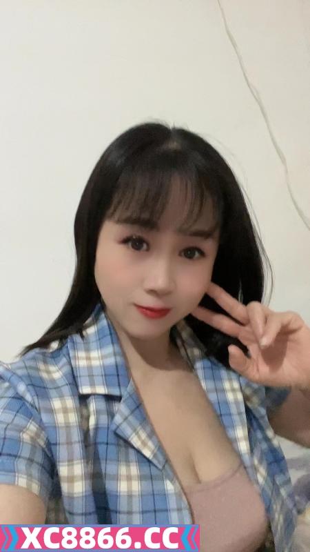 泄火大奶少妇