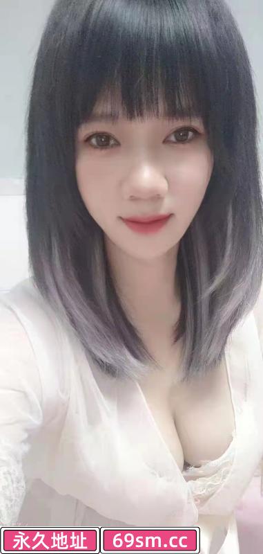 大奶小雪
