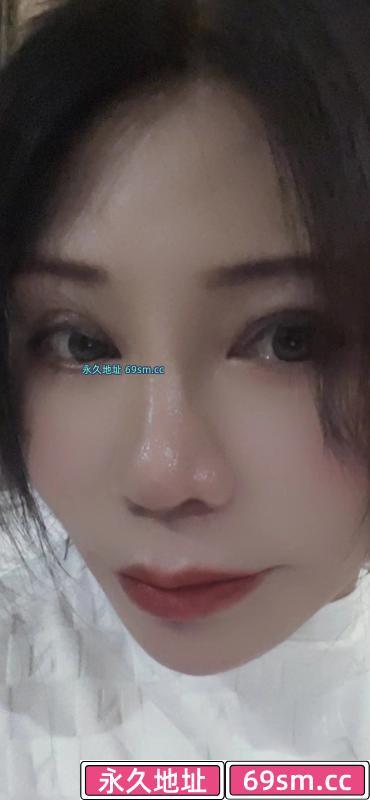 放得开的温柔熟女姐姐