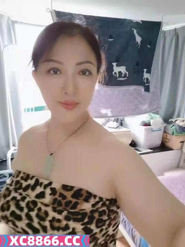 身材丰满的少妇