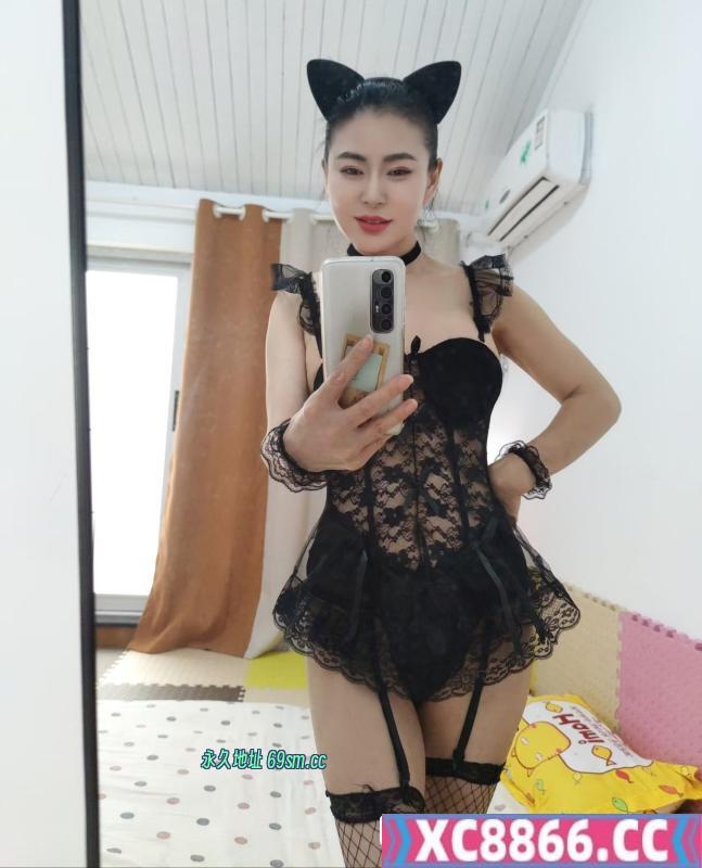 情趣诱惑少妇婷婷