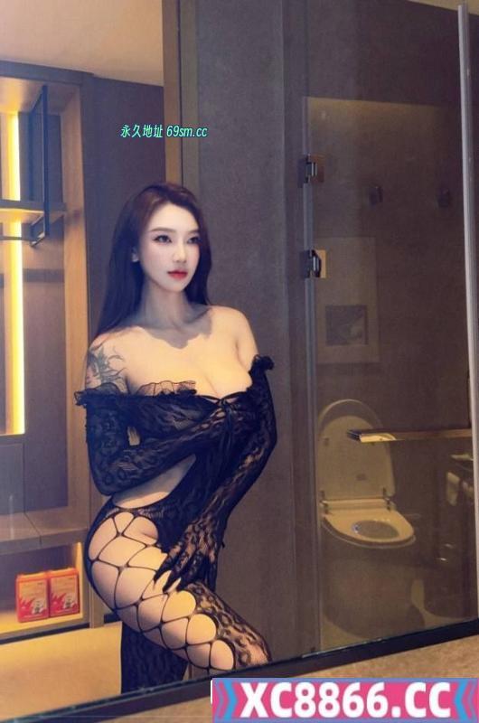 南城车模身材铭铭