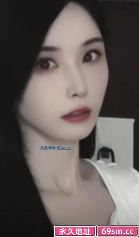 沐小七颜值身材好