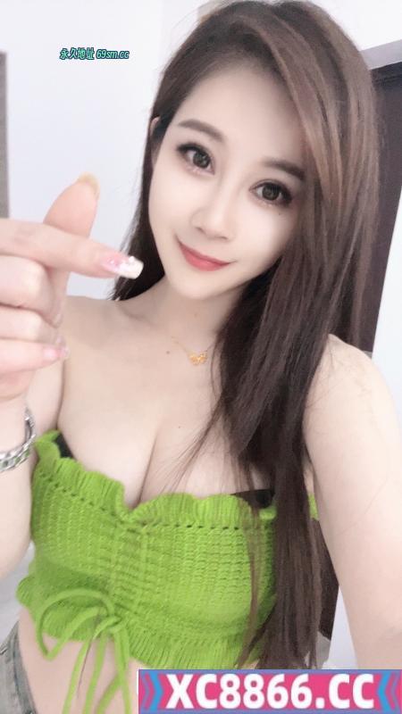 大奶风骚小姐姐