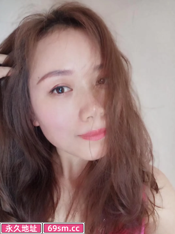服务系高挑轻熟女佳佳