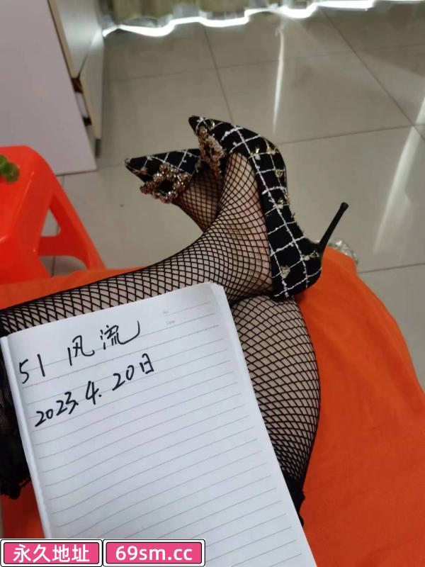 下沙风骚少妇半套毒龙