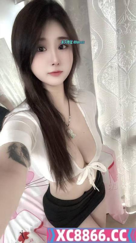 西青制服翘臀骚货