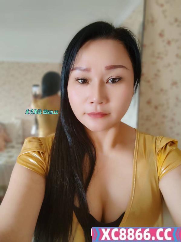 大奶泻火骚妇