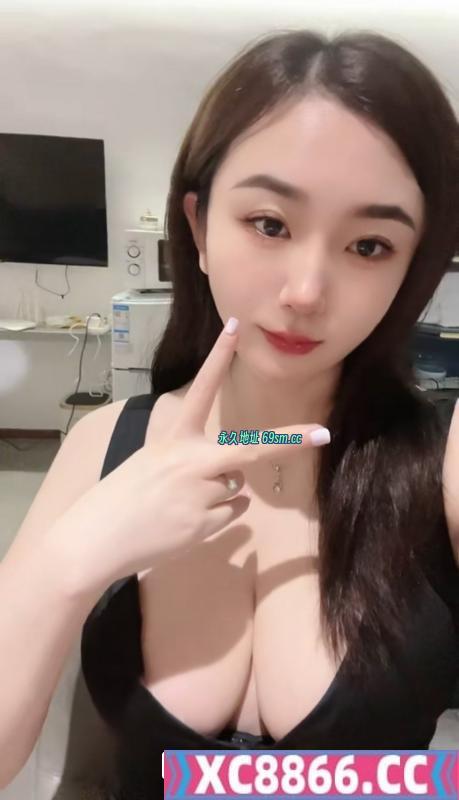 E奶OL骚秘小美
