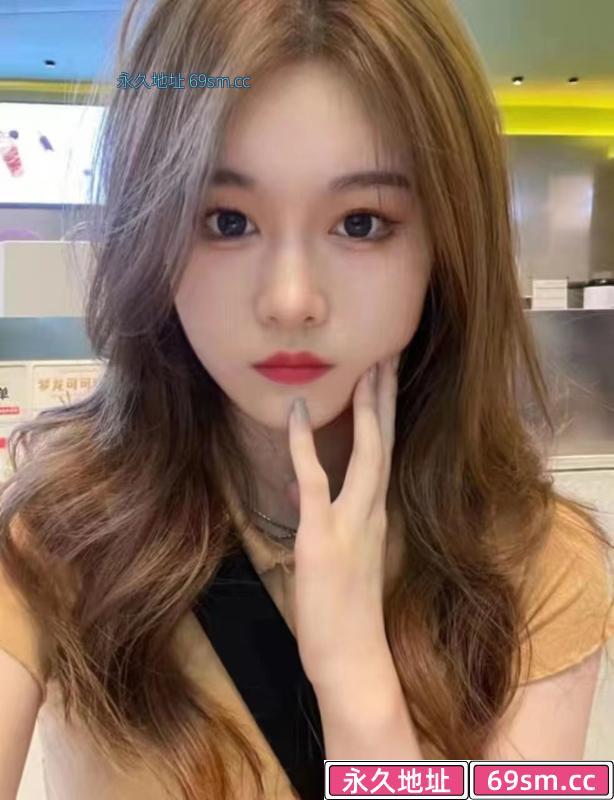 大啵闷骚女