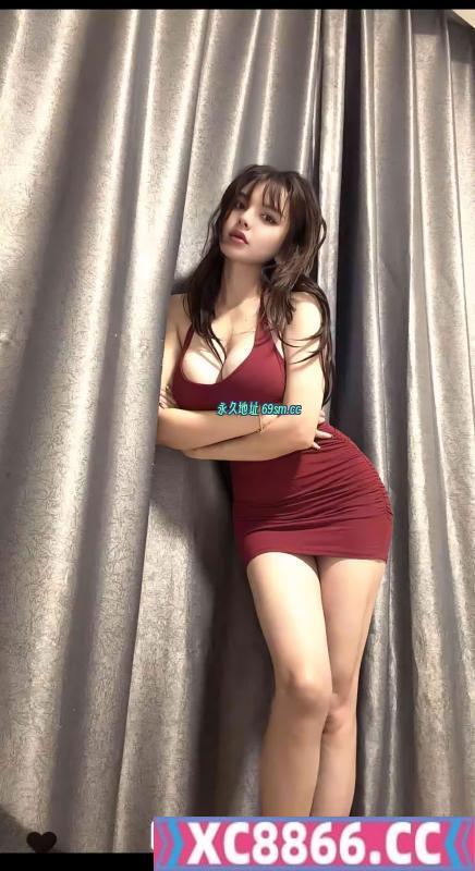 异域巨乳花姑娘