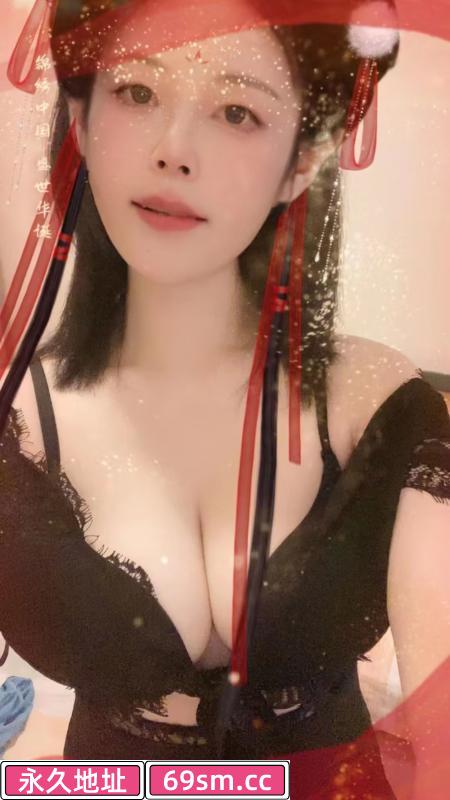 舌吻F罩杯温柔女友