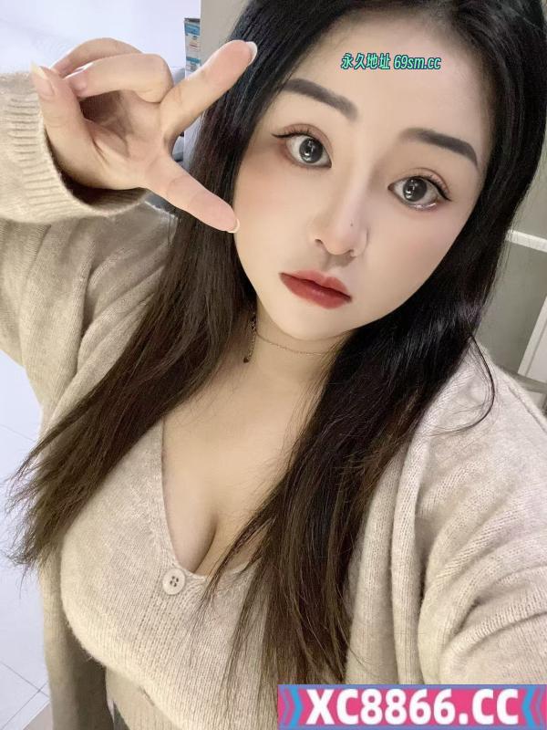 风骚巨乳小姐姐