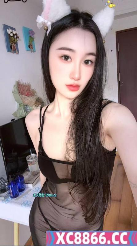 体验舌吻长腿妹子