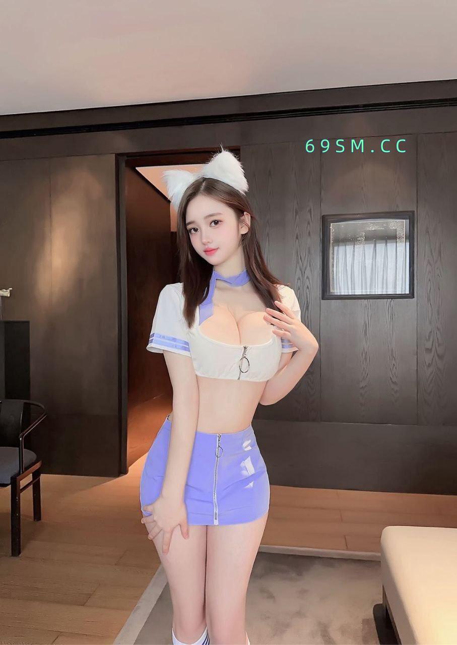 口爆制服学生妹