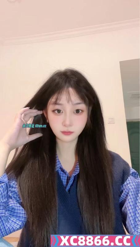 实惠零零后嫩妹子