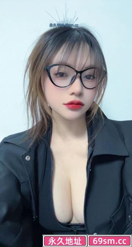 妩媚小姐姐