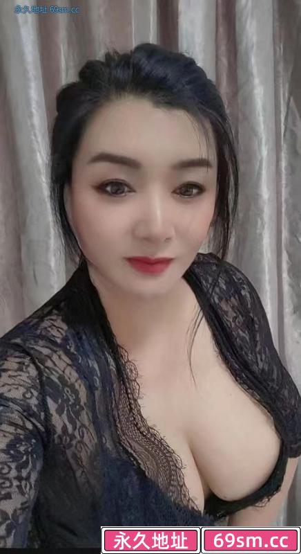 服务满意大屁股少妇