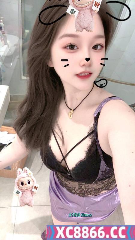 制服大奶媛媛老师